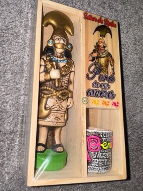 El Muqui del Socavón Pisco Acholado Glass Senior de Sipan. Peruvian souvenir set
